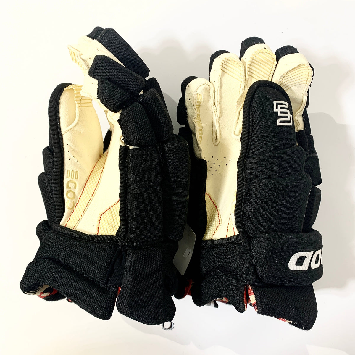 Sherwood Code V NHL Pro Stock Glove Travis Konecny (Black/White