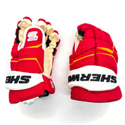 Gants Pro Sherwood Pro – Modèle Pro NHL – Flames de Calgary (Rouge/Orange)