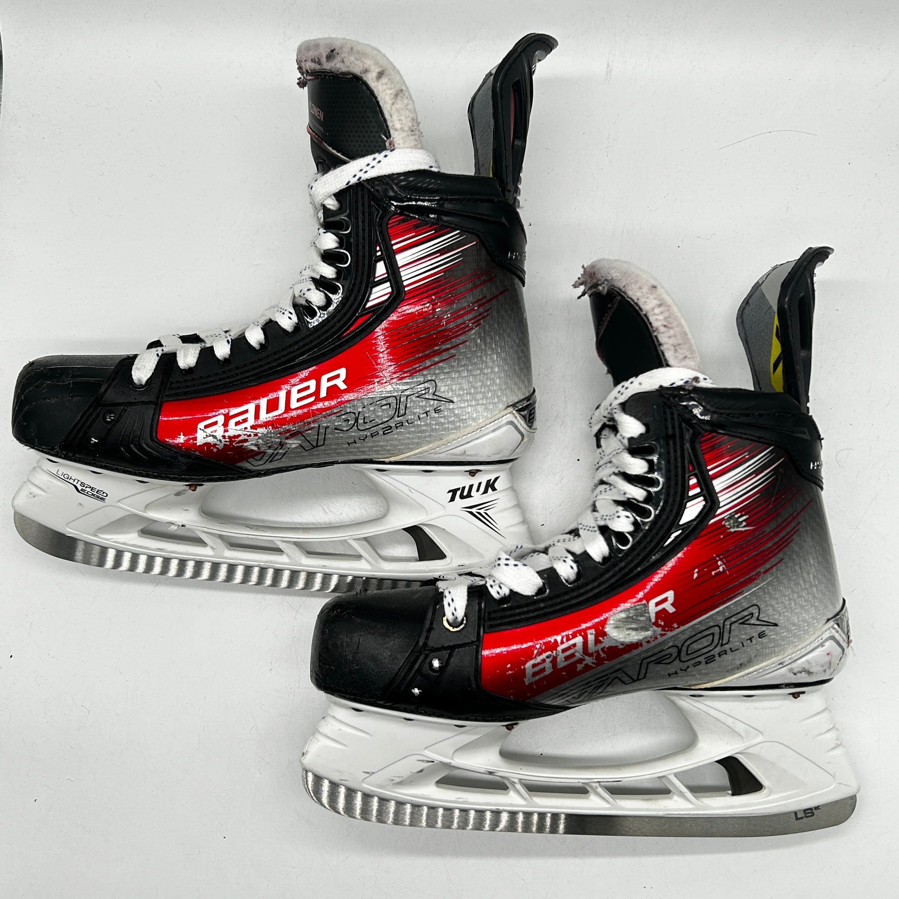 Bauer Vapor Hyperlite 2 - Used NHL Pro Stock Skates - Jesse Ylonen - Size 7.5D
