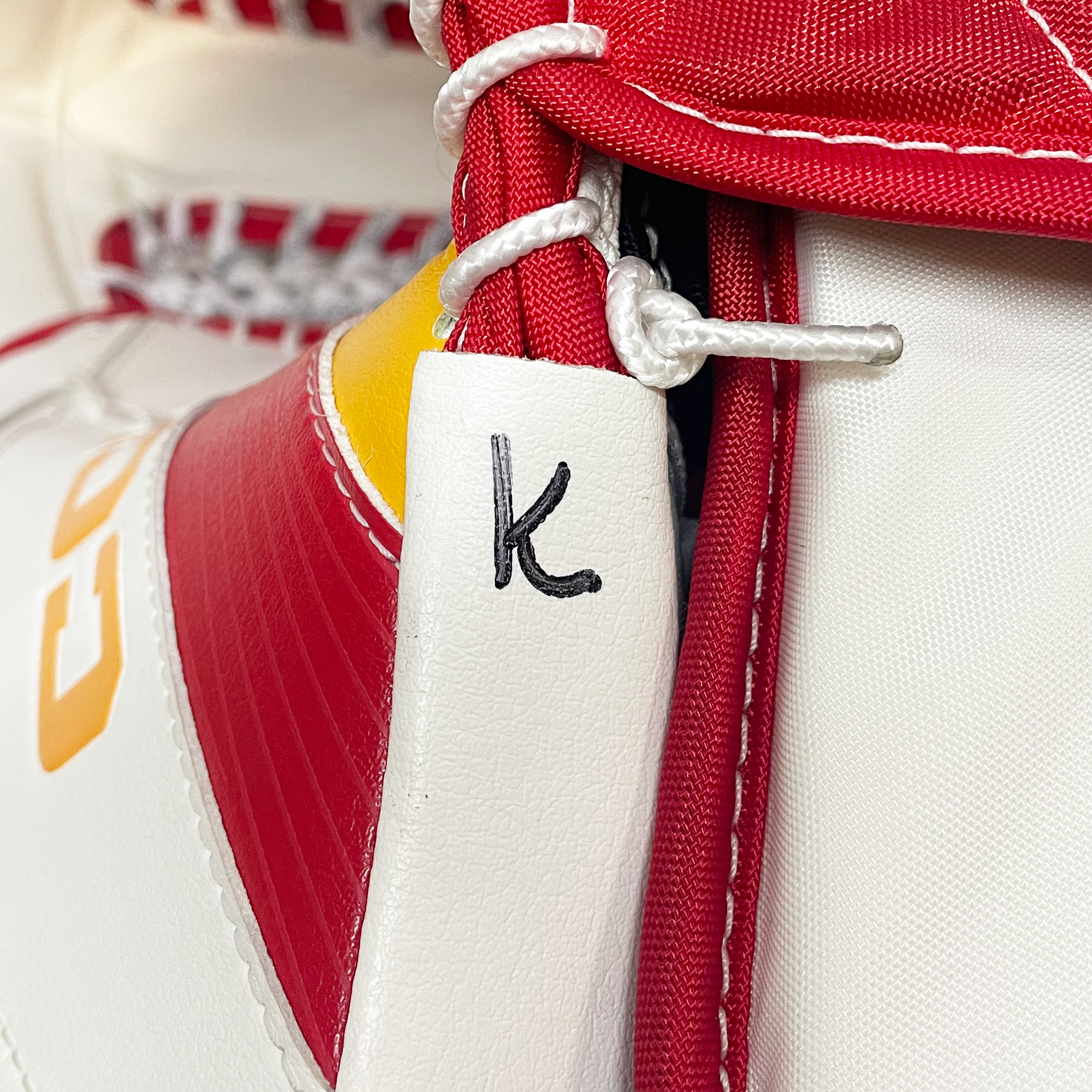 CCM Extreme Flex 6 - Pro Stock NHL Goalie Glove - Jacob Markstrom (White/Red/Yellow)