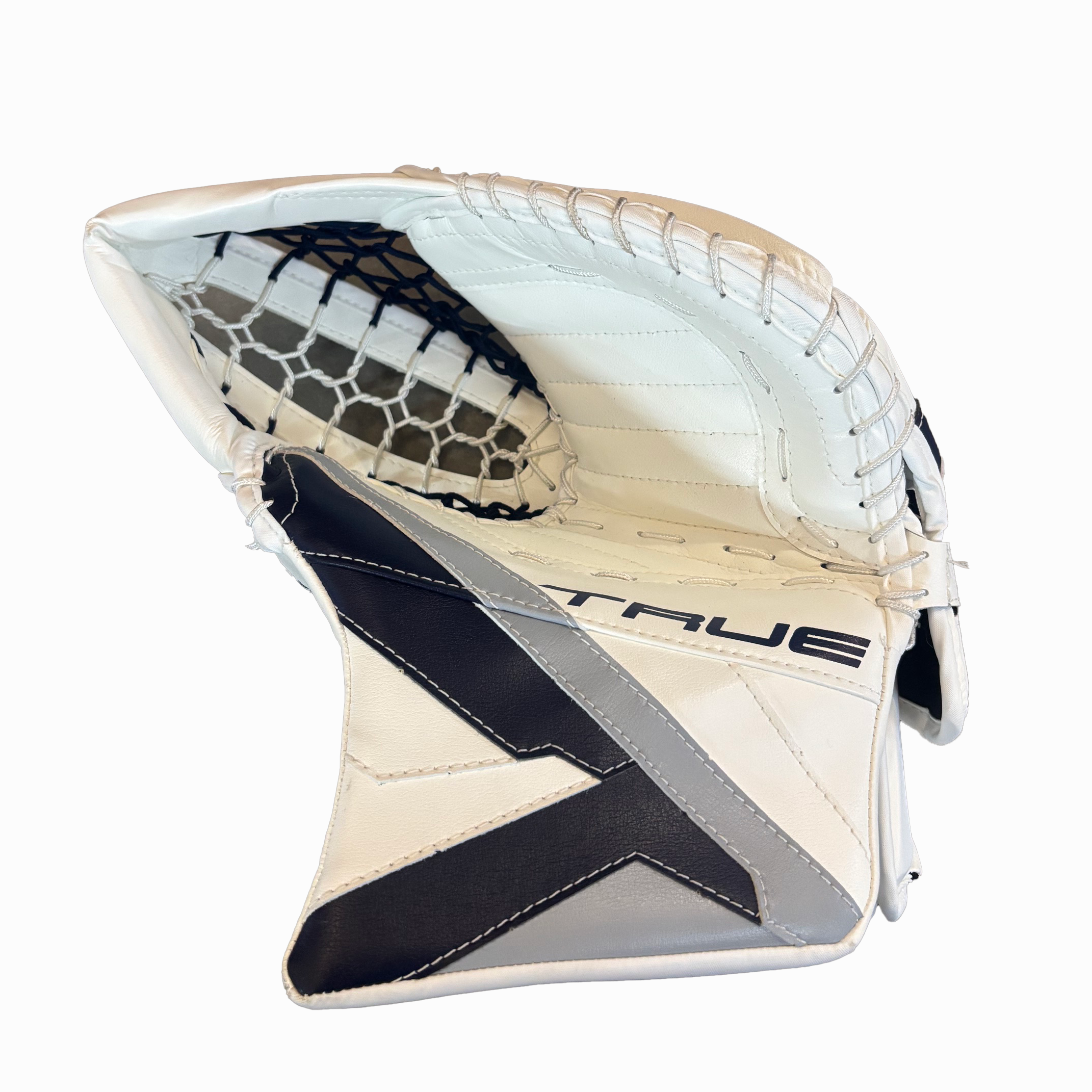 Gant de gardien de but TRUE Catalyst Nitro Pro - Neuf, Pro Stock LNH - Ivan Fedotov (Blanc/Bleu Marine/Argent)