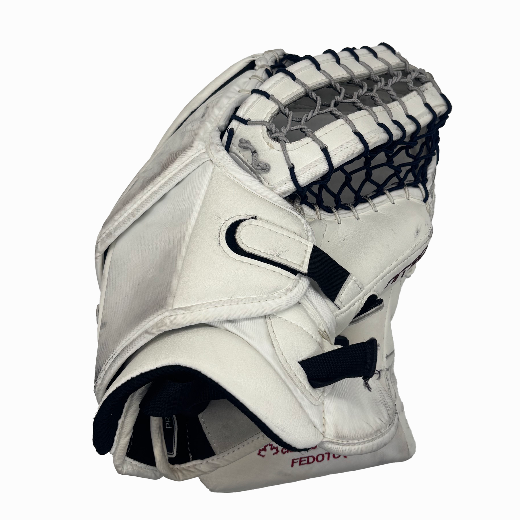 TRUE Catalyst Nitro Pro - Gant de gardien de but NHL Pro Stock usagé - Ivan Fedotov (Blanc/Bleu Marine/Rouge)