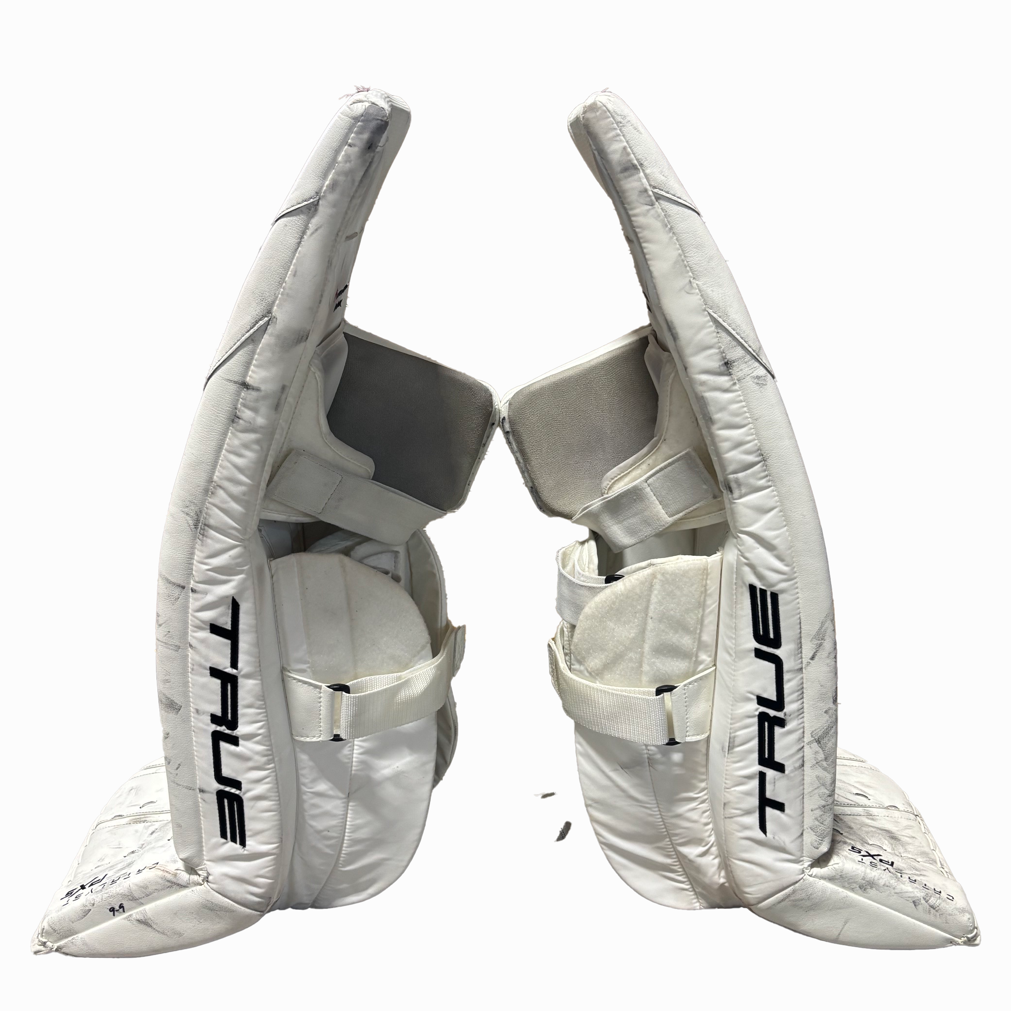 True Catalyst PX5 - Jambières de gardien de but pro stock LNH usagées - Ivan Fedotov (Blanc/Bleu Marine/Rouge)