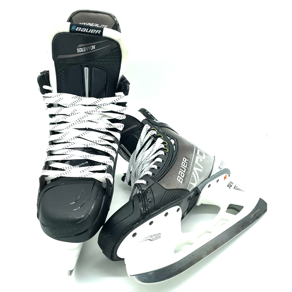 Bauer Vapor Hyperlite - Pro Stock Hockey Skates - Size L11.125 R10.5D