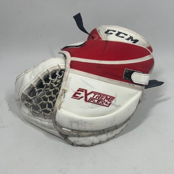 CCM Extreme Flex 4 - Used Pro Stock Goalie Glove (White/Red)