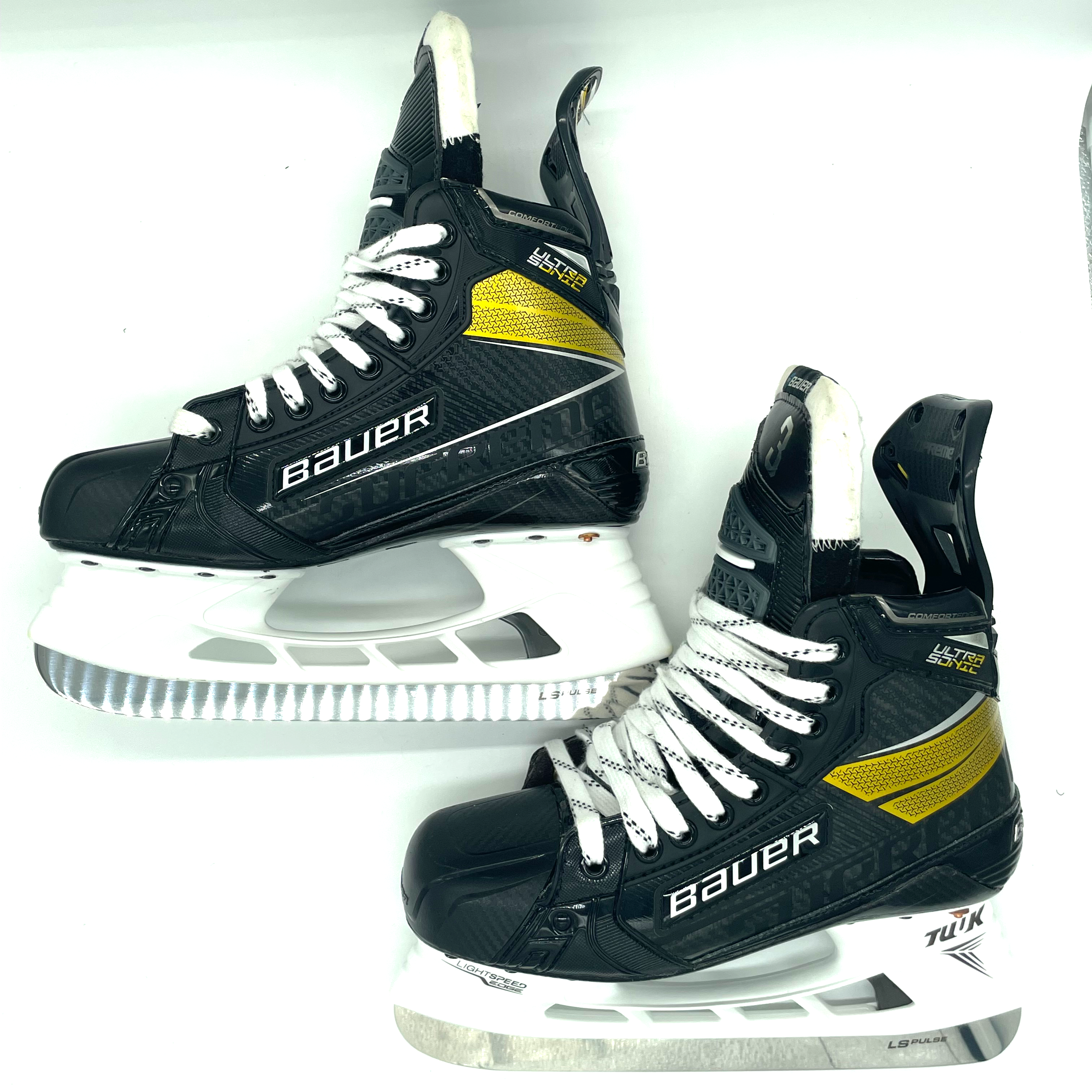 Bauer Supreme Ultrasonic - Pro Stock Hockey Skates - Size 7D