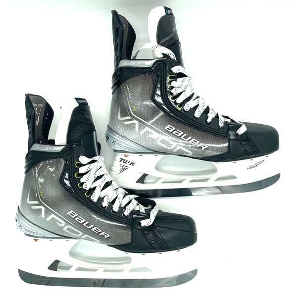 Bauer Vapor Hyperlite - Pro Stock Hockey Skates - Size L11.25 R10.125D