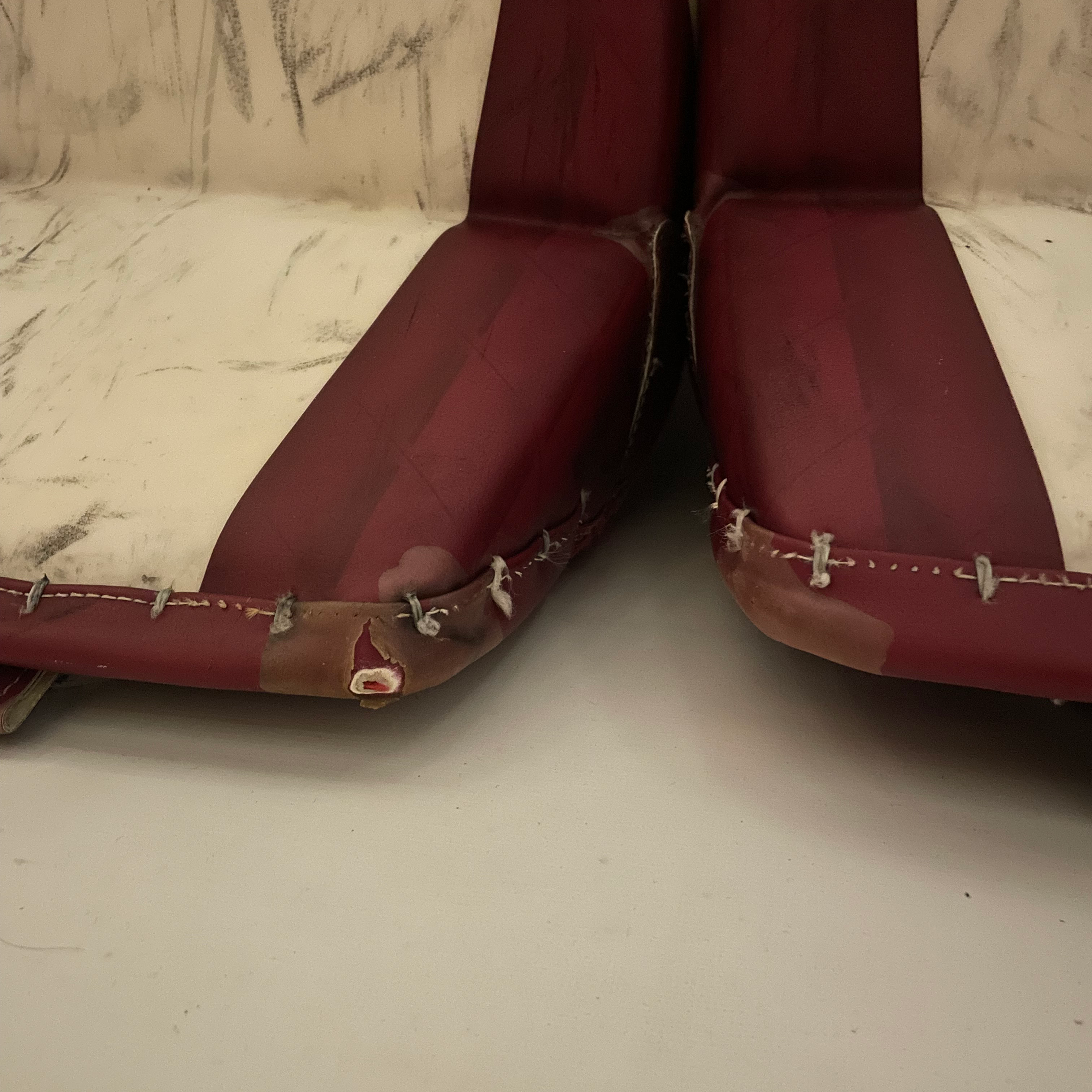 Bauer Vapor Hyperlite - Used Pro Stock Senior Goalie Pads (White/Maroon)