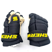 Sherwood Pro - NHL Pro Stock Glove - Vancouver Canucks (Black/Yellow)