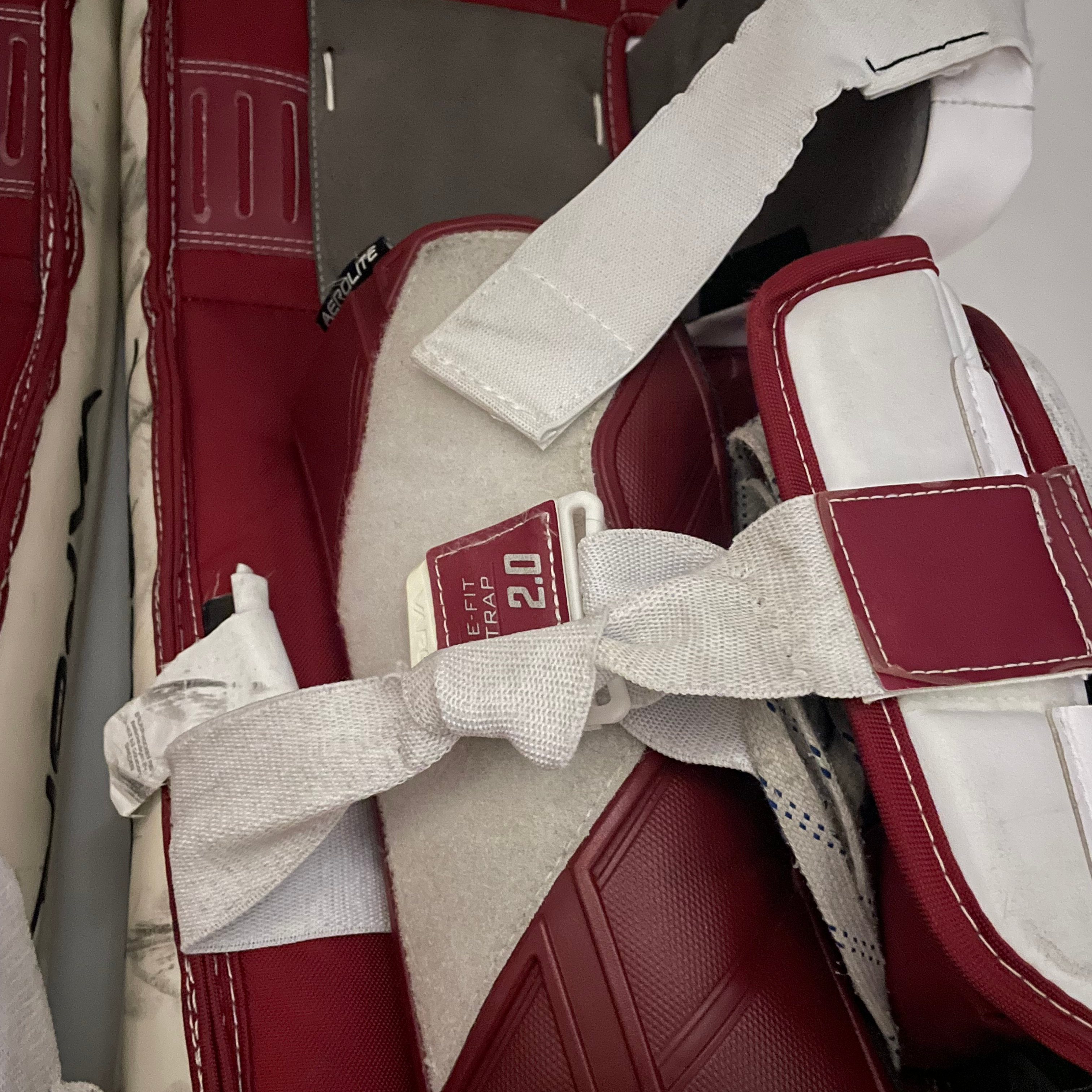 Bauer Vapor Hyperlite - Used Pro Stock Senior Goalie Pads (White/Maroon)