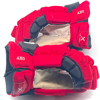 Bauer Vapor Hyperlite - Used NHL Pro Stock Glove - Sebastian Aho (Red/Black) #2