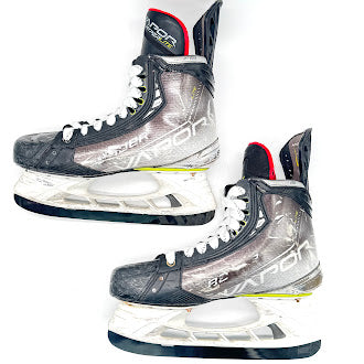 Used Bauer Vapor Hyperlite - Pro Stock Hockey Skates - 6.5 fit 2