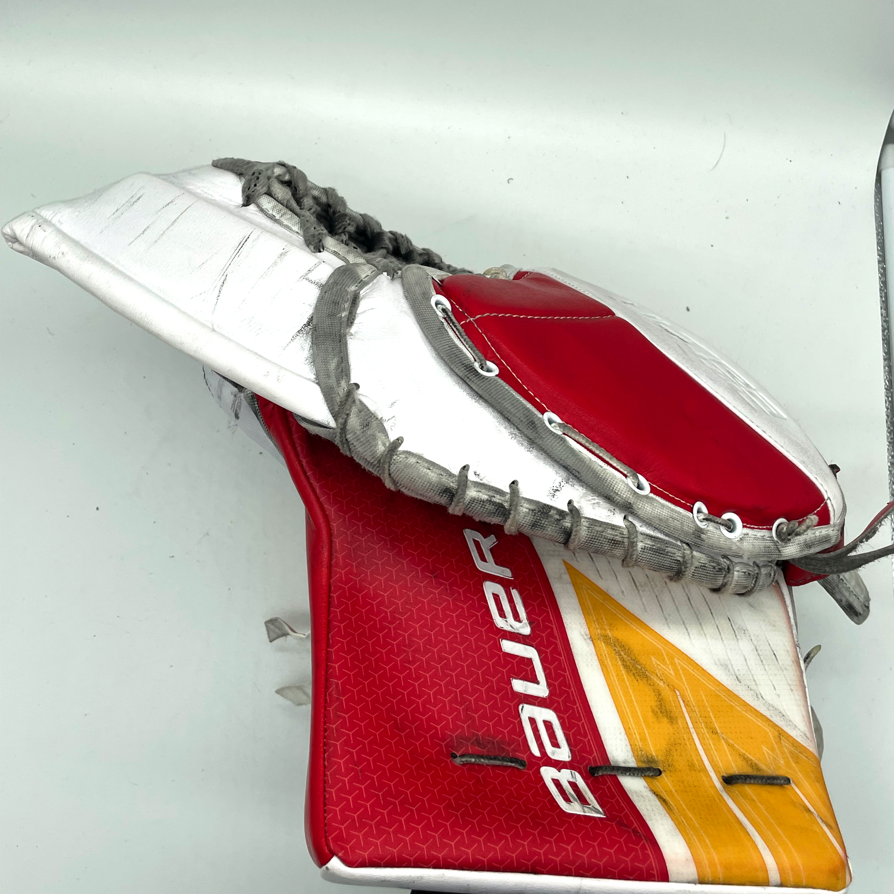 Bauer Supreme Ultrasonic - Used Pro Stock Senior Glove