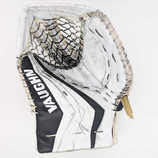 Vaughn Ventus SLR2 - Used Intermediate Goalie Glove (White/Black)