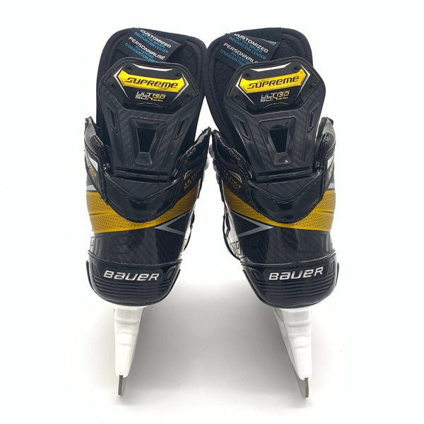 Bauer Supreme Ultrasonic - Pro Stock Hockey Skates - Size 4.5D