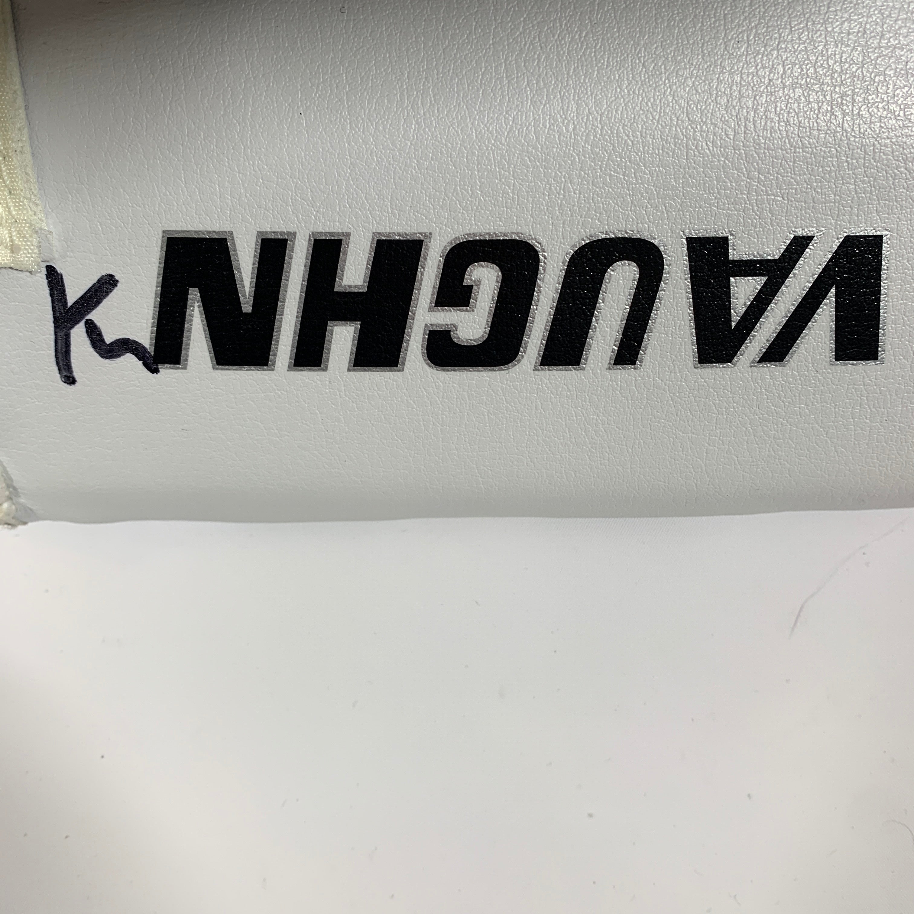 Vaughn SLR Pro Carbon - Pro Stock Goalie Blocker - Vegas Golden Knights(White/Black/Gold)