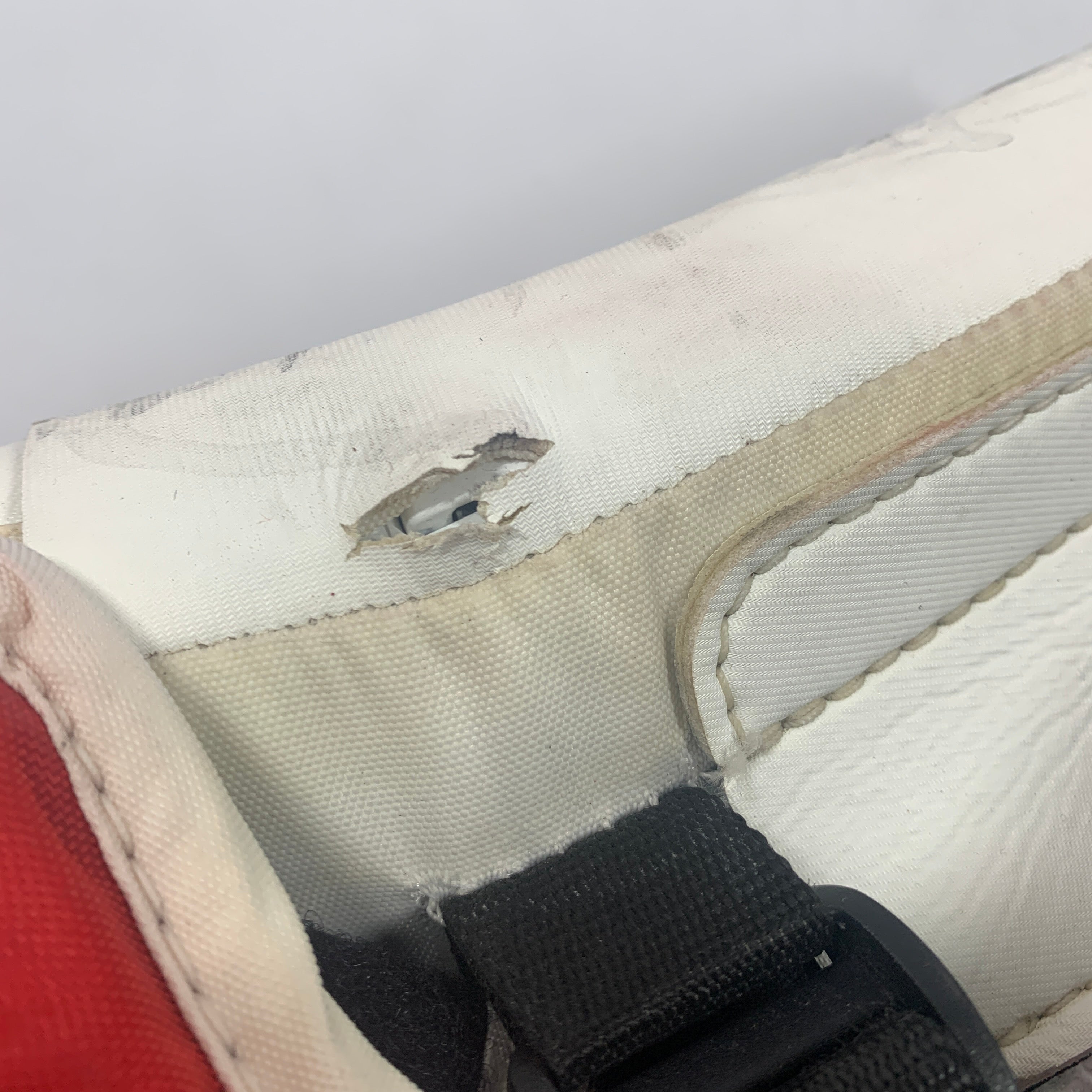 CCM Extreme Flex 6 - Used NHL Pro Stock Goalie Blocker (Red/Yellow)