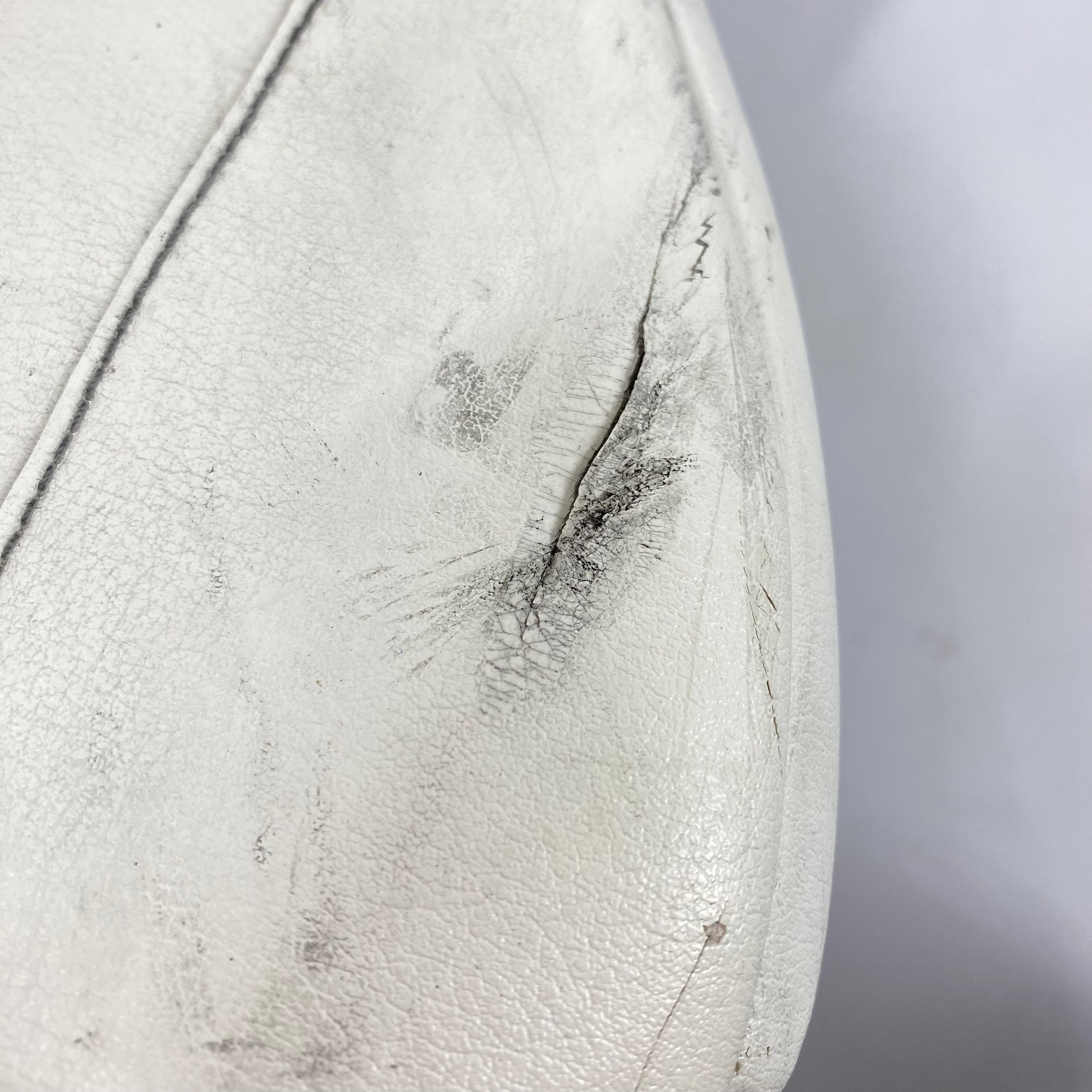 Extreme Flex 5 - Used NCAA Pro Stock Goalie Pads (White/Blue/Gold)