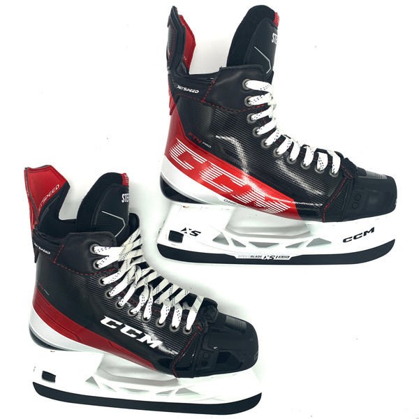 CCM Jetspeed FT4 Pro - Pro Stock Hockey Skates - Size 7.75D