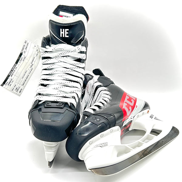 CCM Jetspeed FT4 Pro - Pro Stock Hockey Skates - Size 9.75D