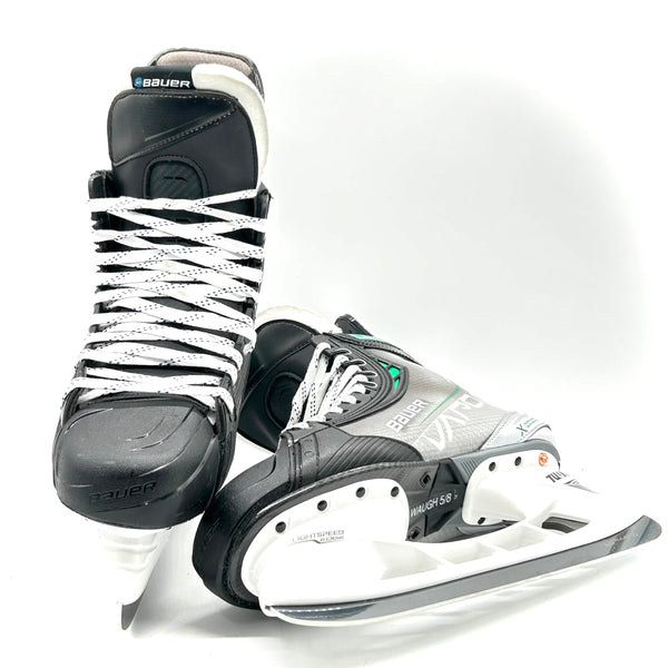 Bauer Vapor Hyperlite - Pro Stock Hockey Skates - Size 10.5D