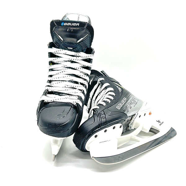 Bauer Vapor Hyperlite 2 - Pro Stock Hockey Skates - Size 5D