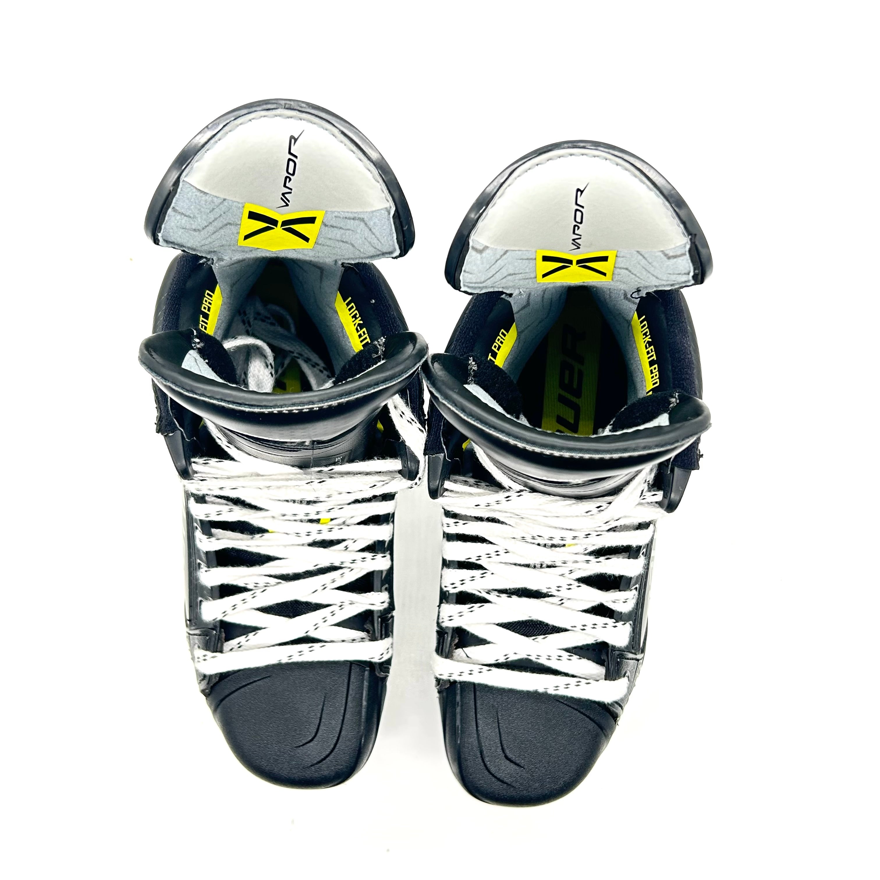 Bauer Vapor Hyperlite 2 - Used Pro Stock Hockey Skates - Size 6D