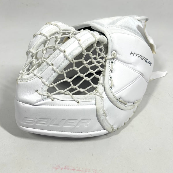 Bauer Vapor Hyperlite - New Pro Stock Senior Goalie Glove (White/Blue/Red)