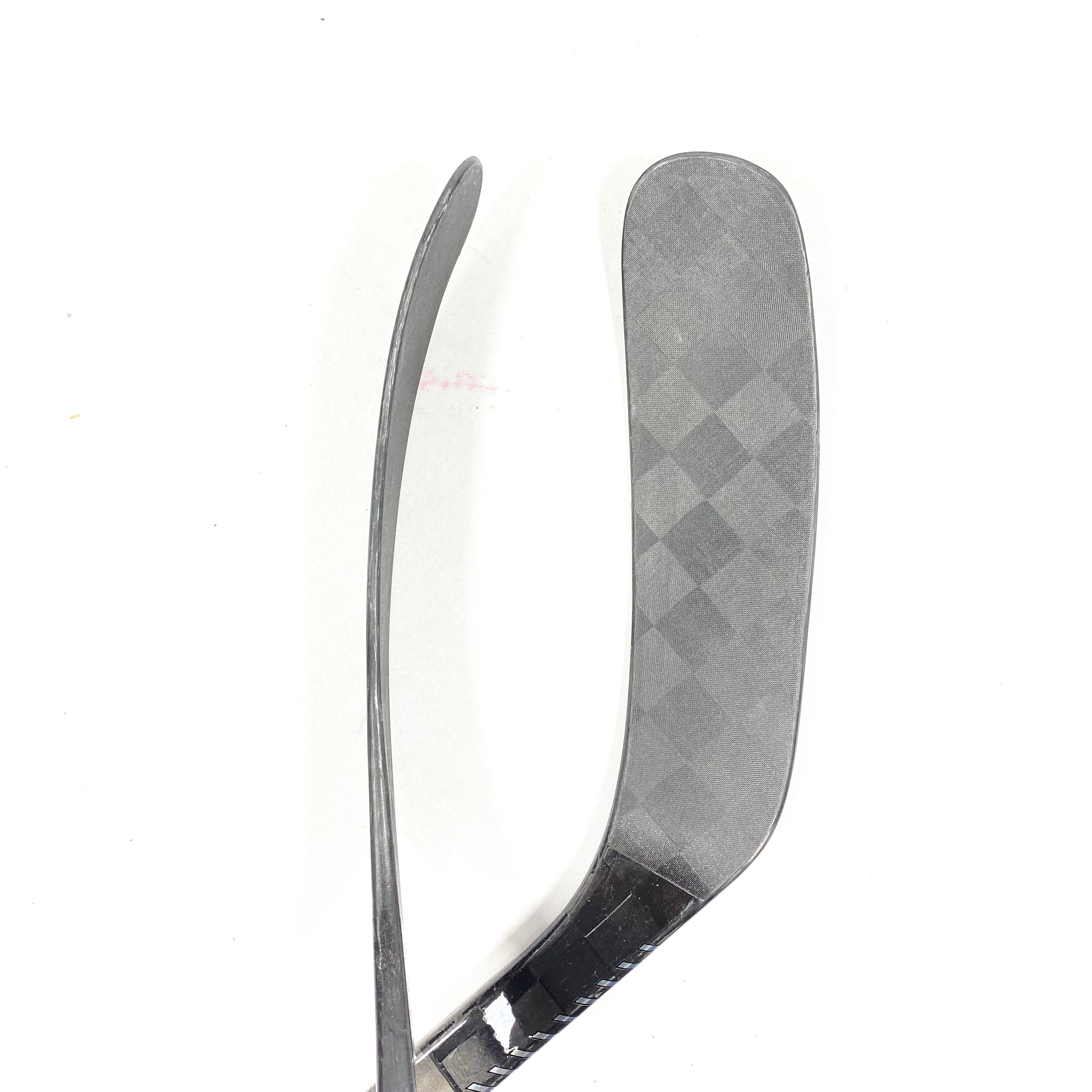 Mark Giordano - Warrior Alpha LX Pro (NHL)