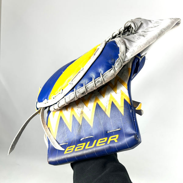 Bauer Supreme UltraSonic - Used Full Right Pro Stock Goalie Glove (Blue/Navy)