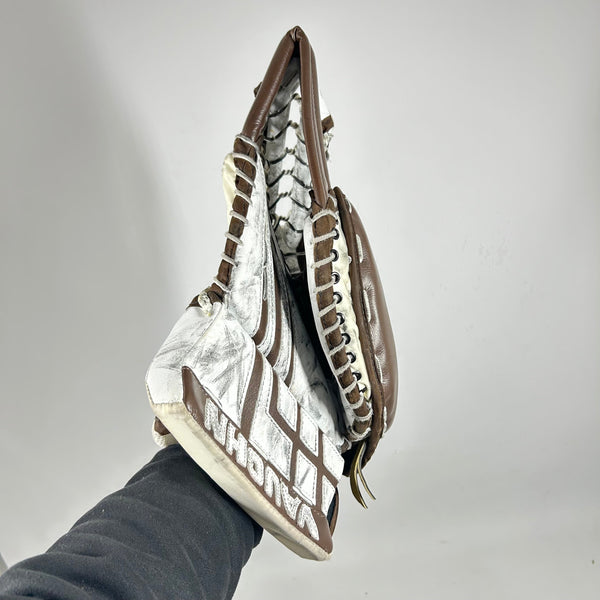 Vaughn Velocity V8E - Used Pro Stock Goalie Glove (White/Brown)