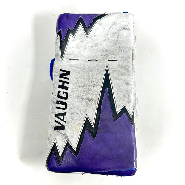 Vaughn Velocity V9 - Used Goalie Blocker (White/Purple/Blue)