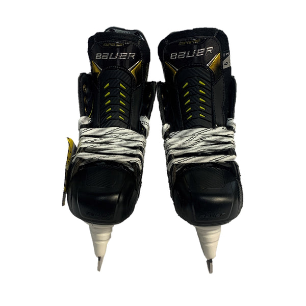 Bauer Supreme Ultrasonic Hockey Skates - Size 6 Fit 2