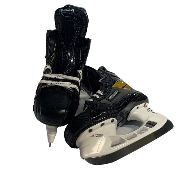 Bauer Supreme Ultrasonic Hockey Skates - Size 4.5D