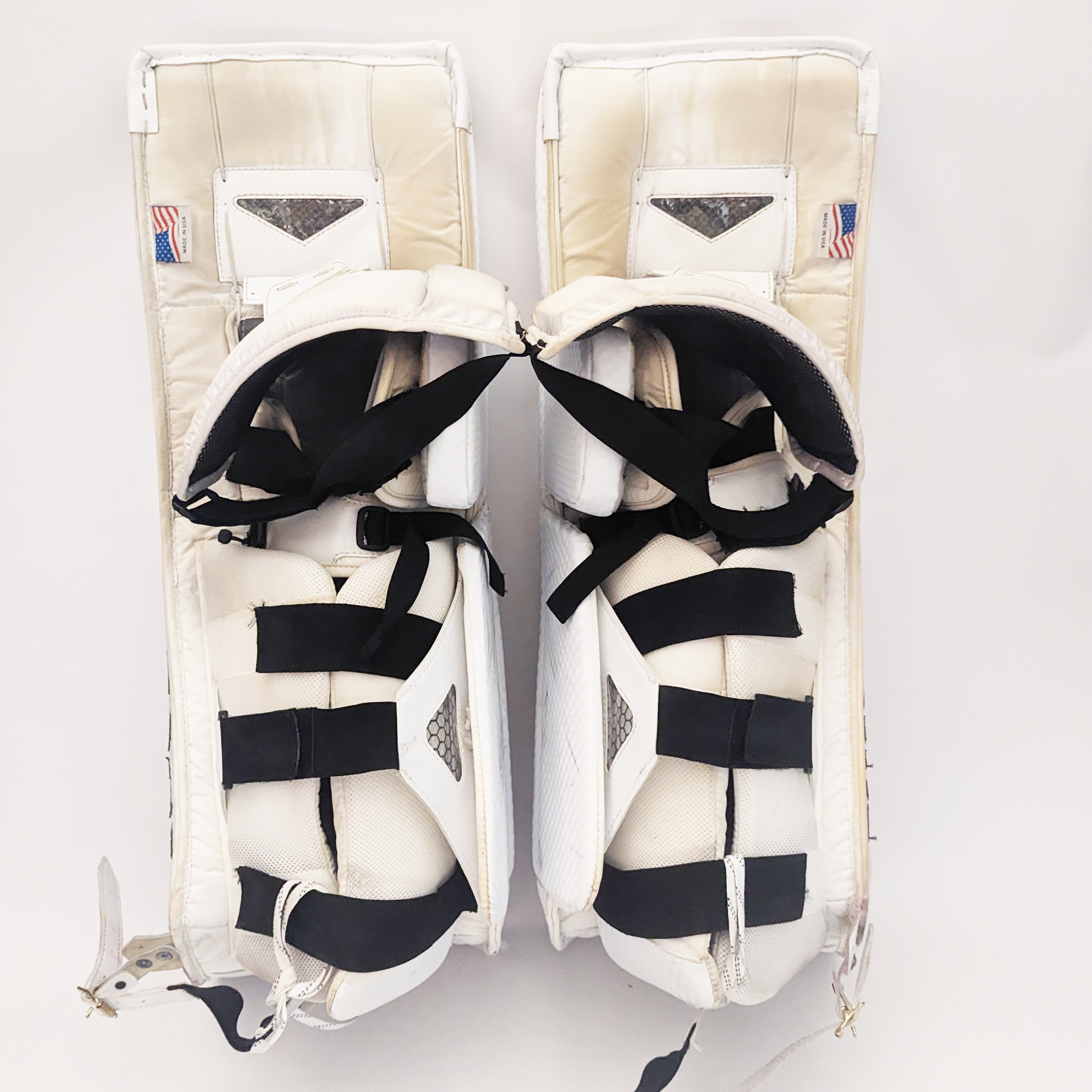 Vaughn Velocity V9 - AHL Used Pro Stock Senior Goalie Pads (White/Brown)